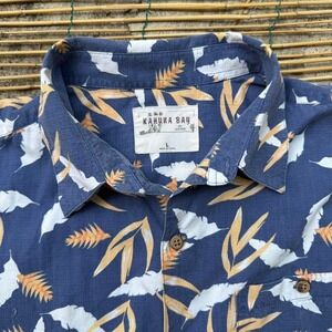 Kahuna Bay Men's Short Sleeve Shirt Size Large Navy Mustard Leaf Print